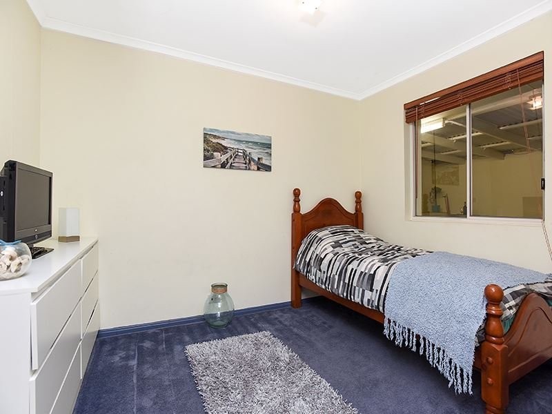 33 Woocalla Street, O’sullivan Beach SA 5166