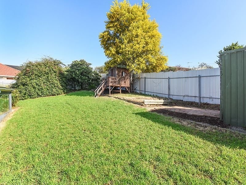 33 Woocalla Street, O’sullivan Beach SA 5166