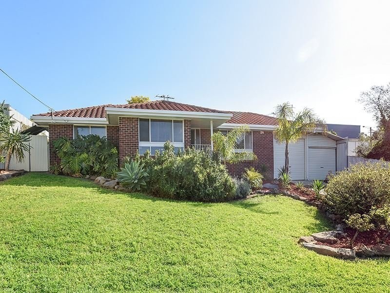 33 Woocalla Street, O’sullivan Beach SA 5166