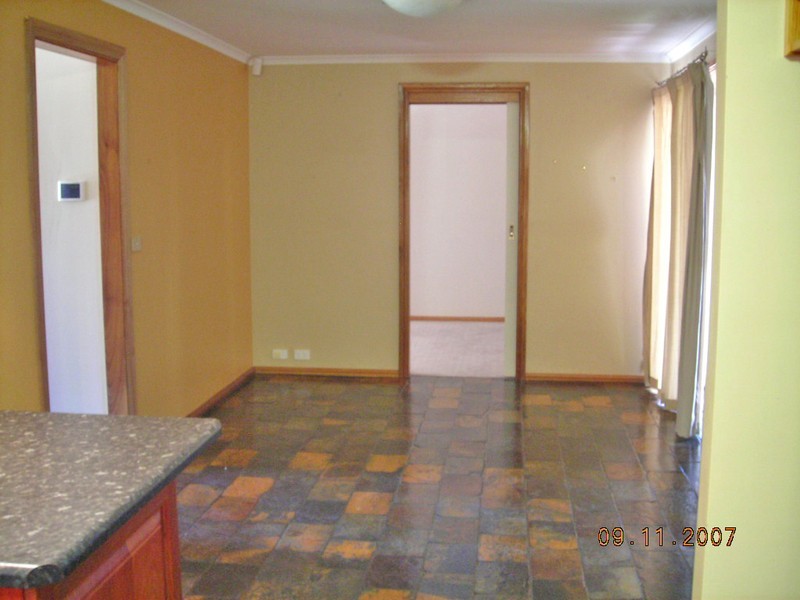16 Horndale Drive, Happy Valley SA 5159