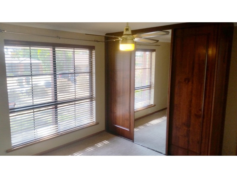 16 Horndale Drive, Happy Valley SA 5159