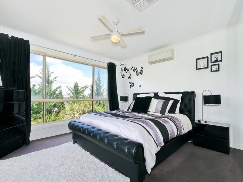 6 Sauerbiers Road, Seaford Meadows SA 5169