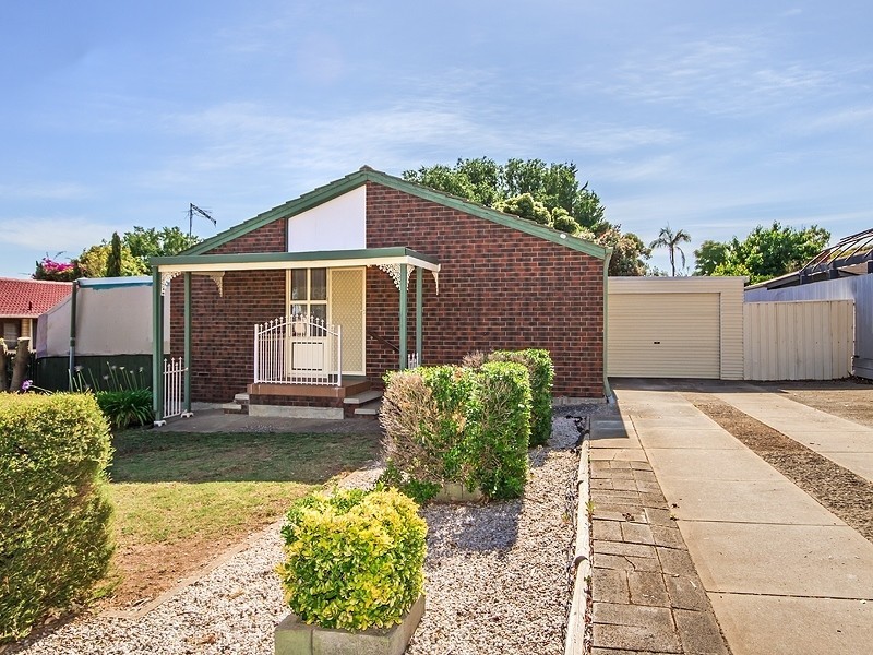4 Brindisi Road, Hackham West SA 5163