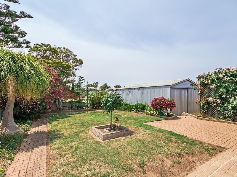 28 Saphire Road, Morphett Vale SA 5162