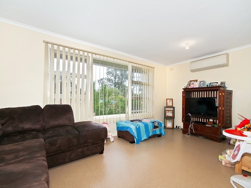 20 Adrian Street, Christie Downs SA 5164