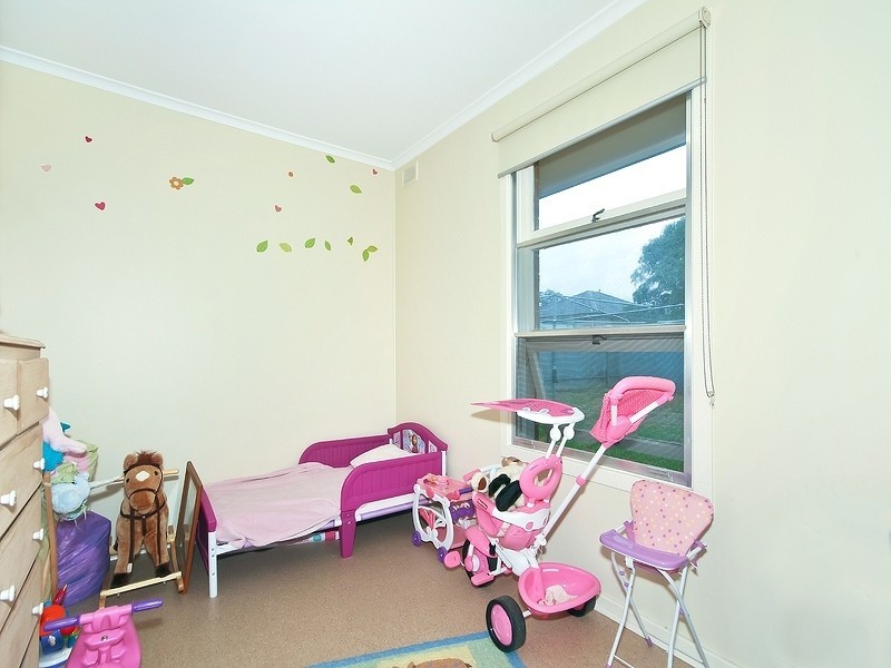 20 Adrian Street, Christie Downs SA 5164