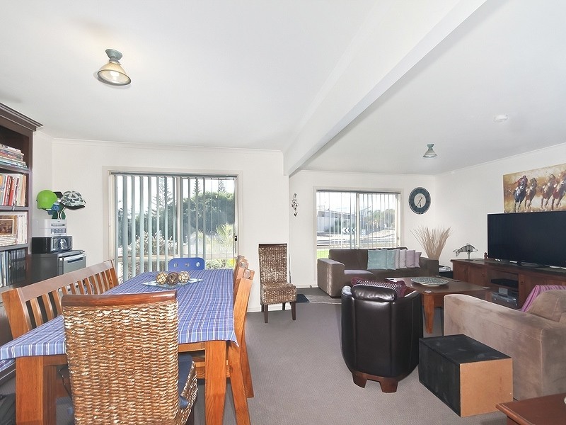 6 Sydney Crescent, Christies Beach SA 5165