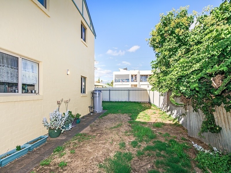 6 Sydney Crescent, Christies Beach SA 5165
