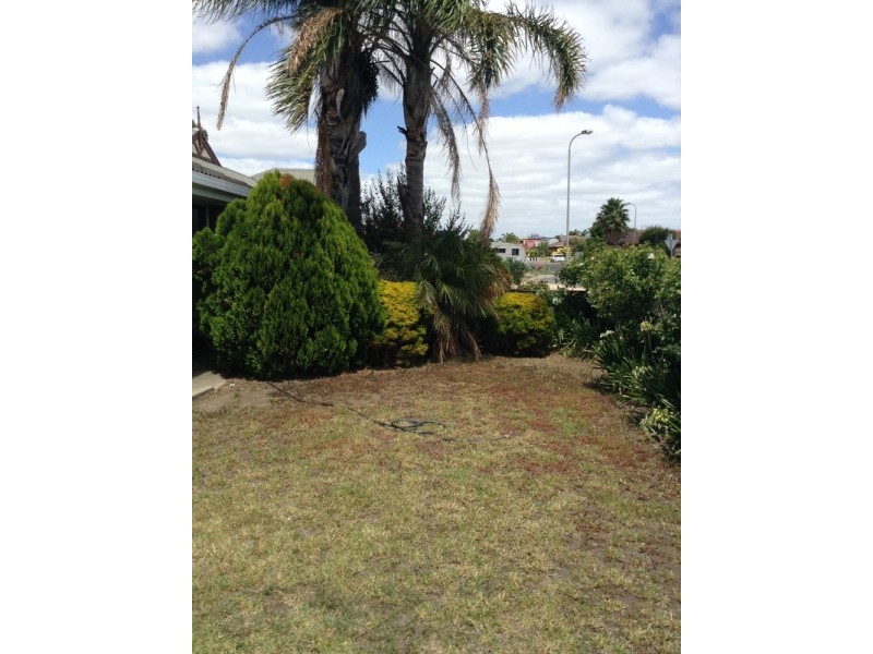 2 McMahon Road, Morphett Vale SA 5162