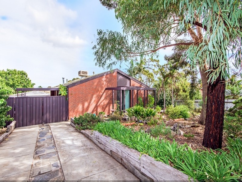 44 Warsaw Crescent, Hackham West SA 5163
