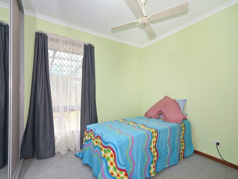 44 Warsaw Crescent, Hackham West SA 5163