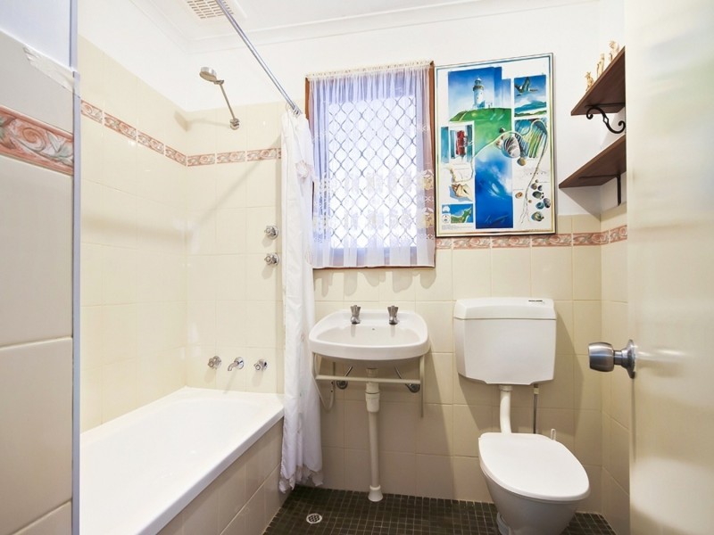 44 Warsaw Crescent, Hackham West SA 5163