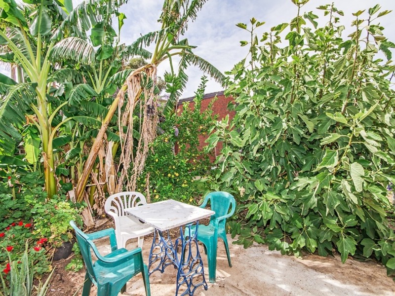 44 Warsaw Crescent, Hackham West SA 5163