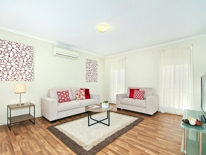 11 Fuschia Street, Huntfield Heights SA 5163