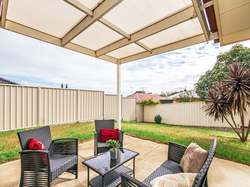 11 Fuschia Street, Huntfield Heights SA 5163