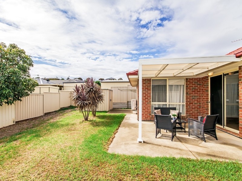 11 Fuschia Street, Huntfield Heights SA 5163