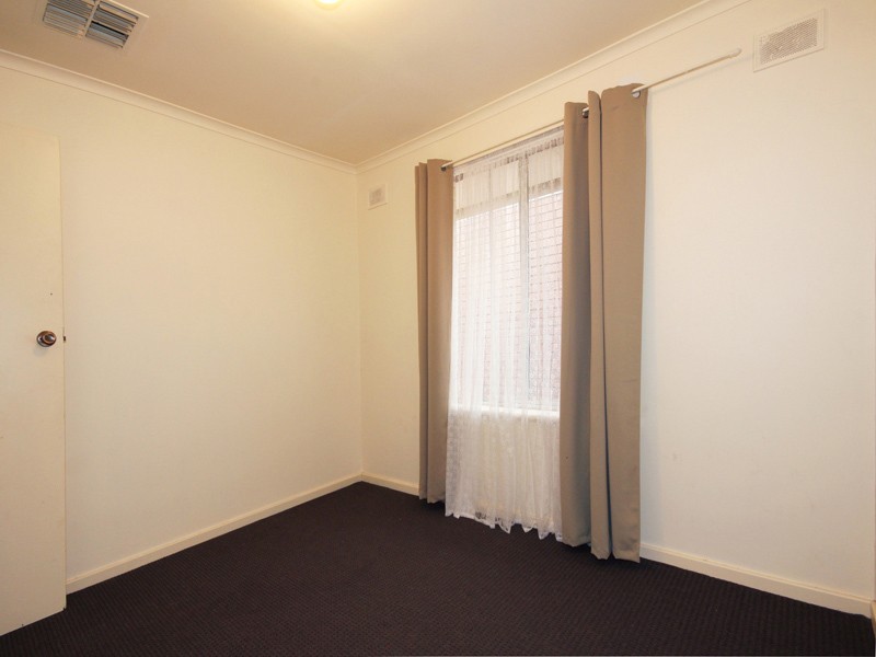 15 McCarthy Avenue, Morphett Vale SA 5162