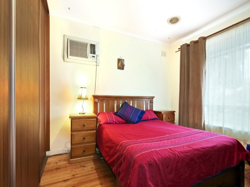 28 Ray Avenue, Morphett Vale SA 5162