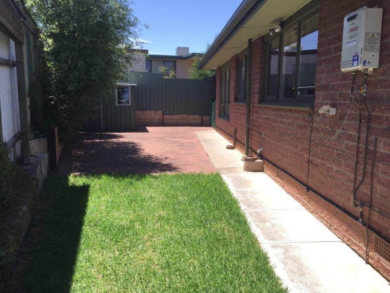 15 Saphire Road, Morphett Vale SA 5162