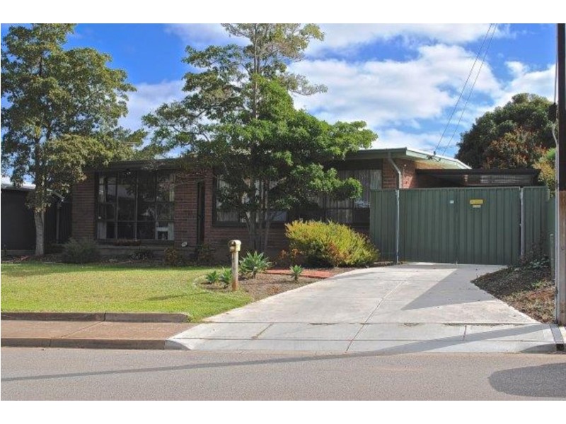 15 Saphire Road, Morphett Vale SA 5162