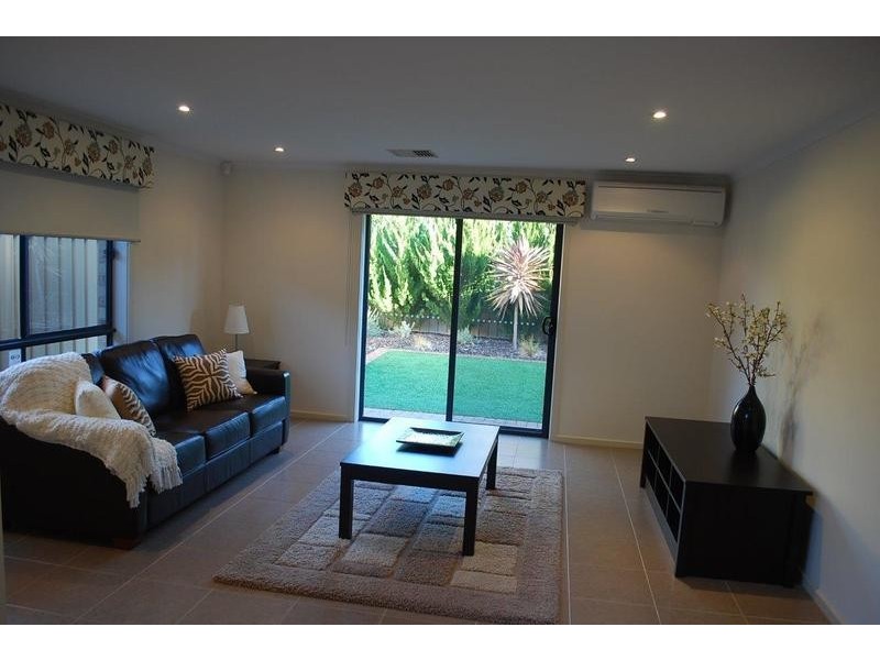 .15 Flag Street, Seaford Meadows SA 5169