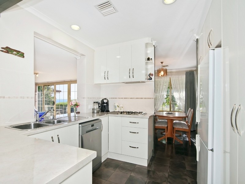 2 Admella Court, Hallett Cove SA 5158