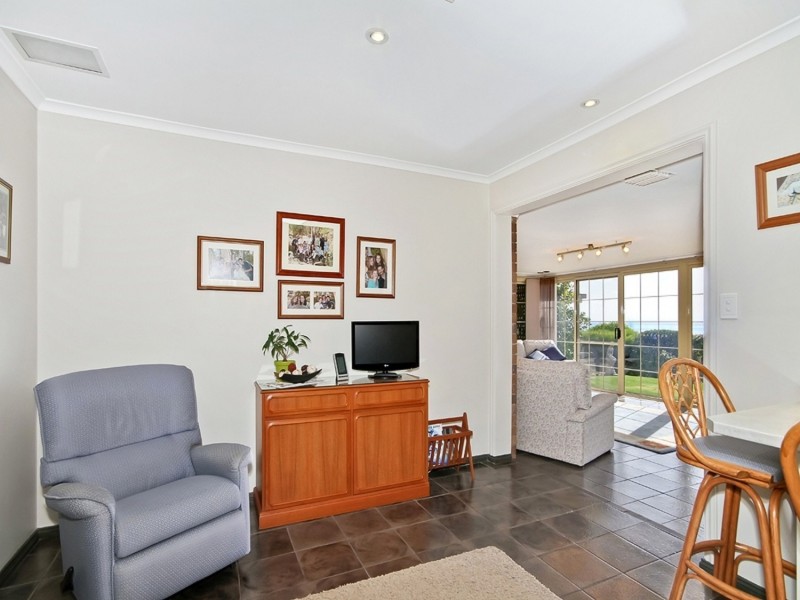 2 Admella Court, Hallett Cove SA 5158