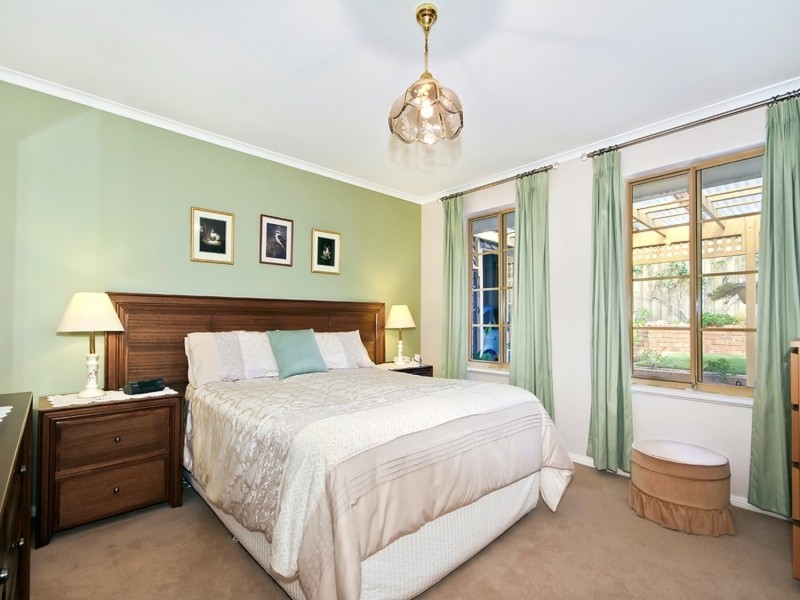 2 Admella Court, Hallett Cove SA 5158