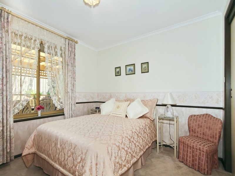 2 Admella Court, Hallett Cove SA 5158