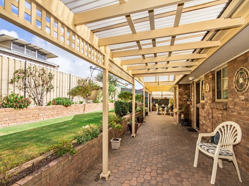 2 Admella Court, Hallett Cove SA 5158