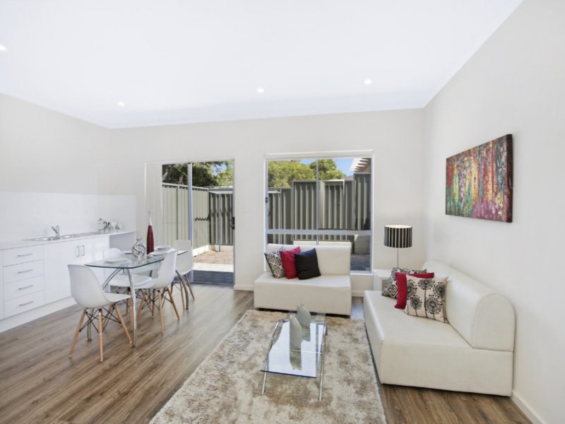 4/42 Sunningdale Drive, Christie Downs SA 5164