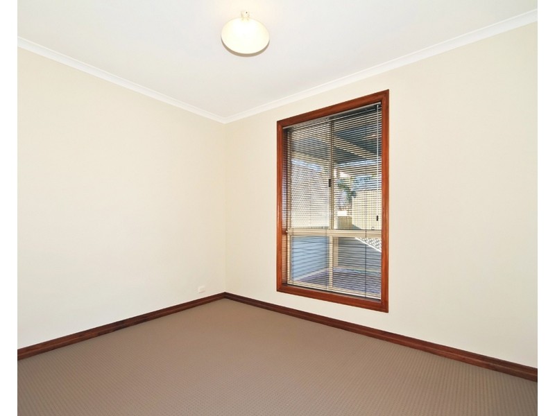 2 Hartog Street, Woodcroft SA 5162