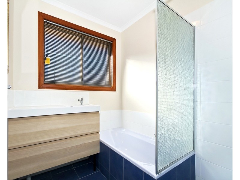 2 Hartog Street, Woodcroft SA 5162