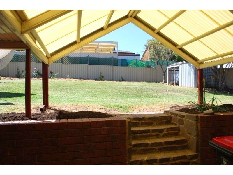 12 Lillian Street, Huntfield Heights SA 5163