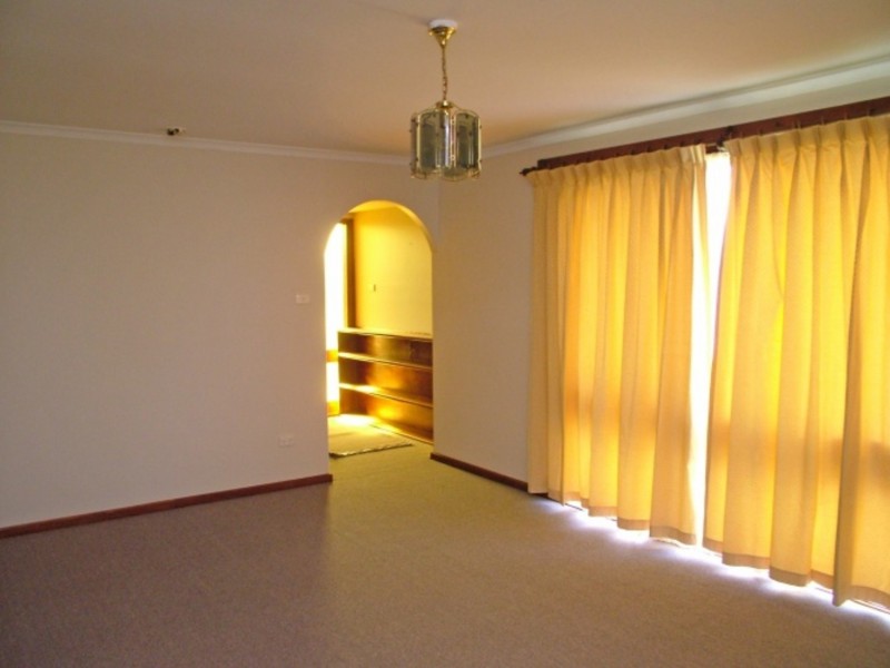 25 Marana Avenue, Morphett Vale SA 5162