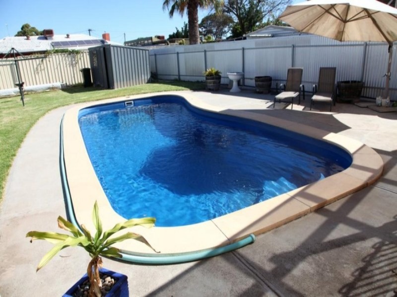 30 Kwinana Crescent, Port Noarlunga South SA 5167