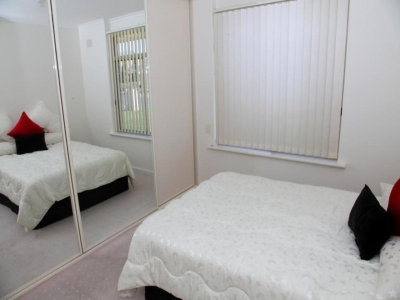 30 Kwinana Crescent, Port Noarlunga South SA 5167