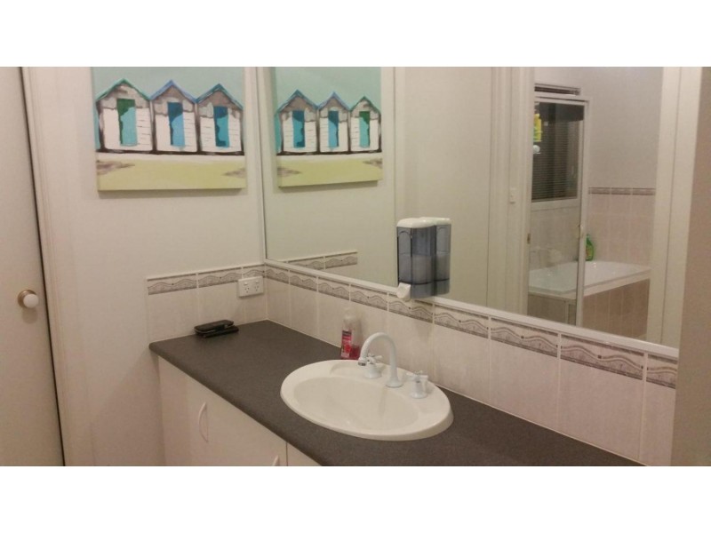 5 Cockle Avenue, Aldinga Beach SA 5173