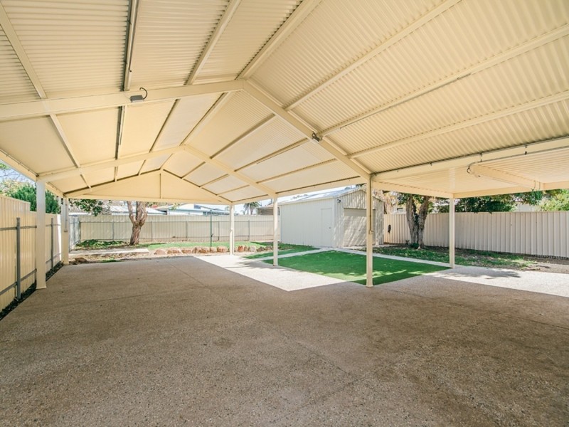 30 Gayundah Crescent, O’sullivan Beach SA 5166