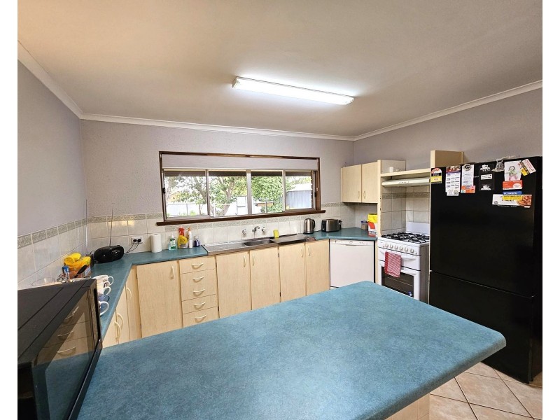 21 Radcliffe Grove, Christie Downs SA 5164