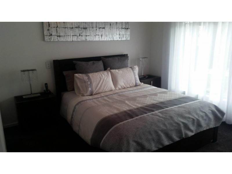 2 Deemster Avenue, Christies Beach SA 5165