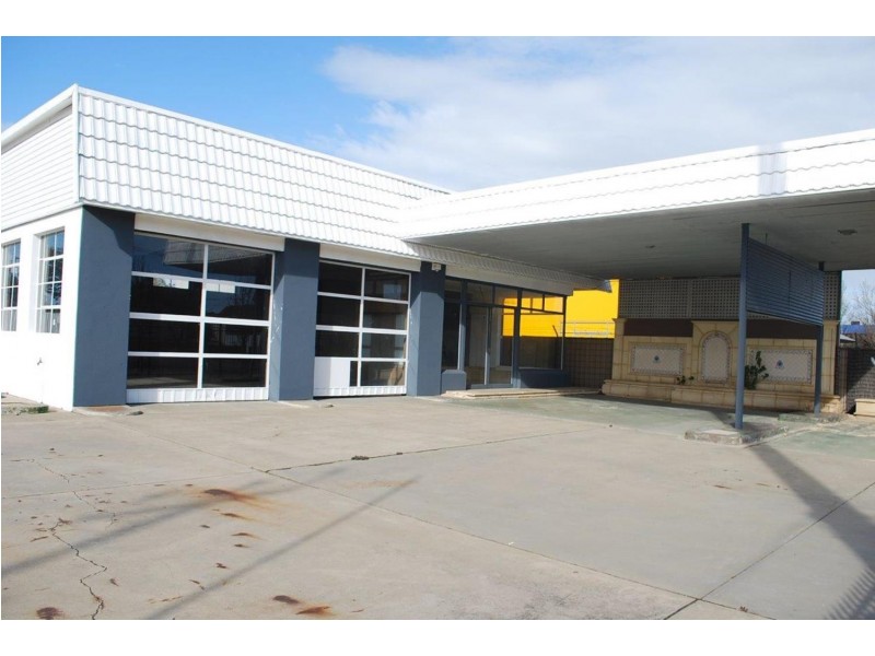*111 Tapleys Hill Road, Hendon SA 5014