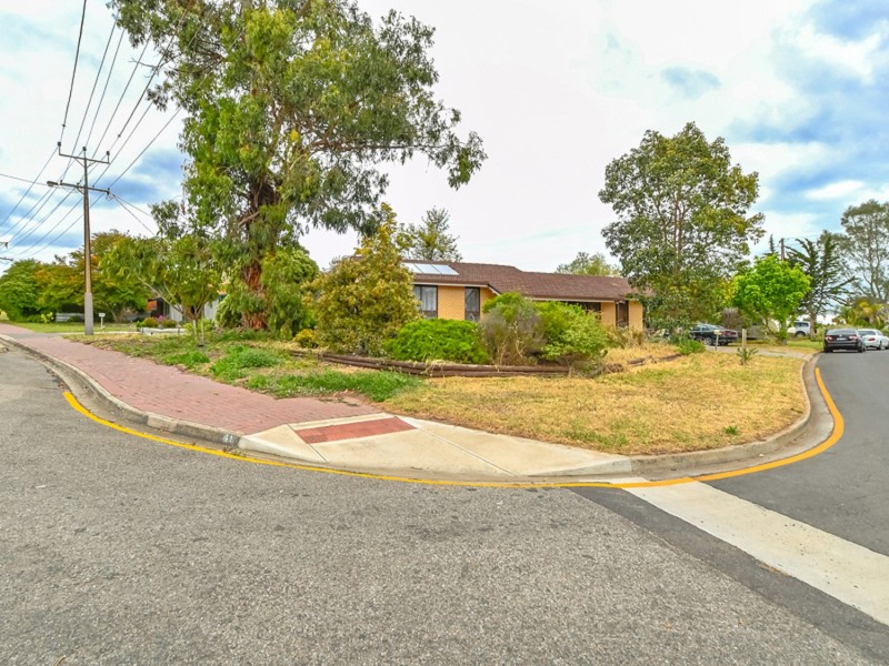 41 Kentwood Road, Morphett Vale SA 5162