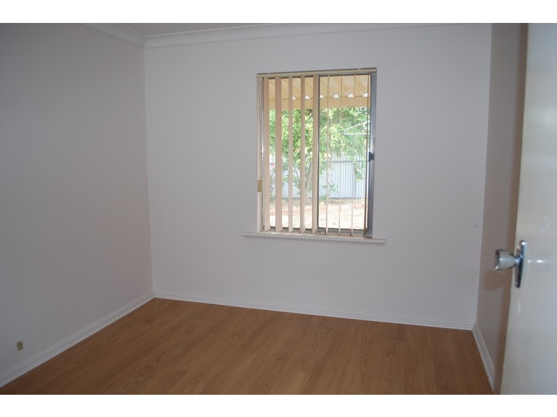 16 Carbenet Drive, Hackham SA 5163