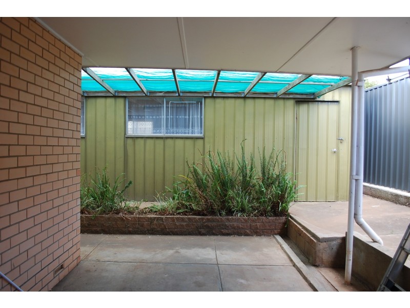 16 Carbenet Drive, Hackham SA 5163