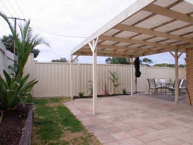 1 Scottsglade Road, Christie Downs SA 5164