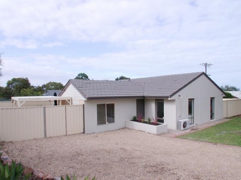 1 Scottsglade Road, Christie Downs SA 5164