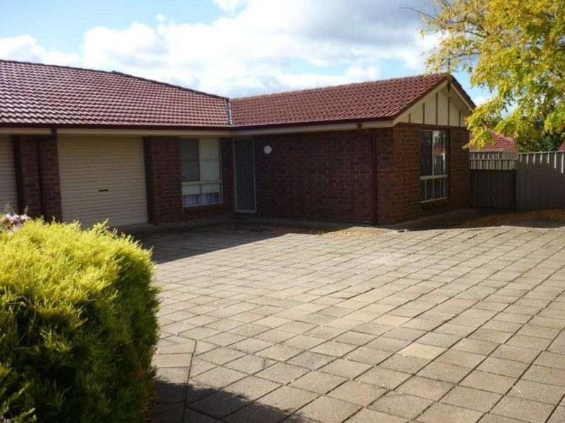 3/11 Buttercup Grove, Morphett Vale SA 5162