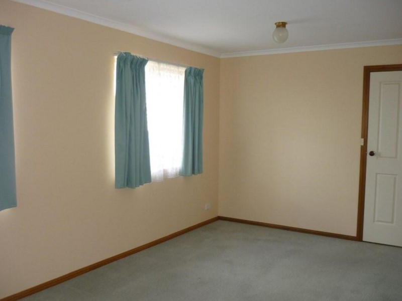 3/11 Buttercup Grove, Morphett Vale SA 5162