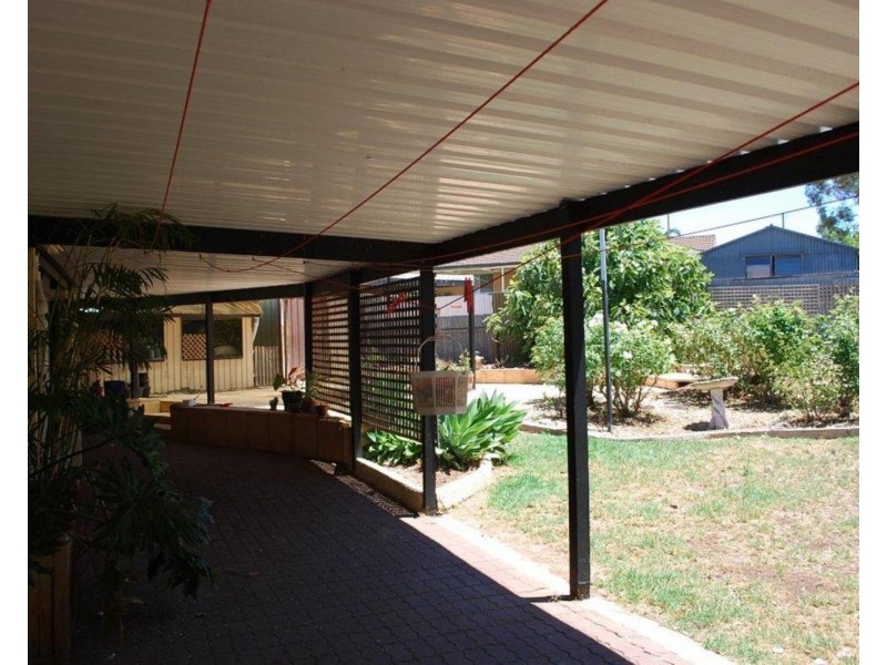 19 Loman Street, Morphett Vale SA 5162